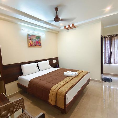Hotel Dkr Grand Tirupati Dış mekan fotoğraf