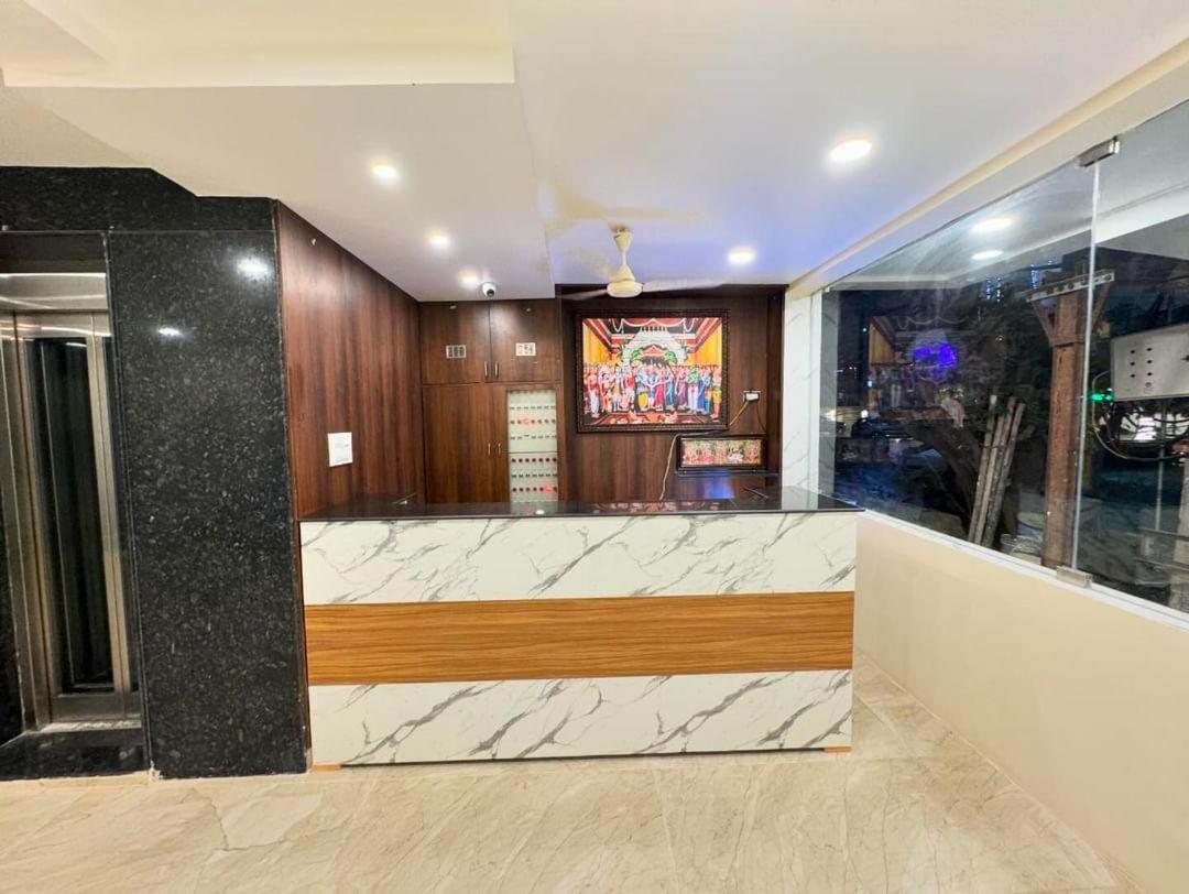 Hotel Dkr Grand Tirupati Dış mekan fotoğraf