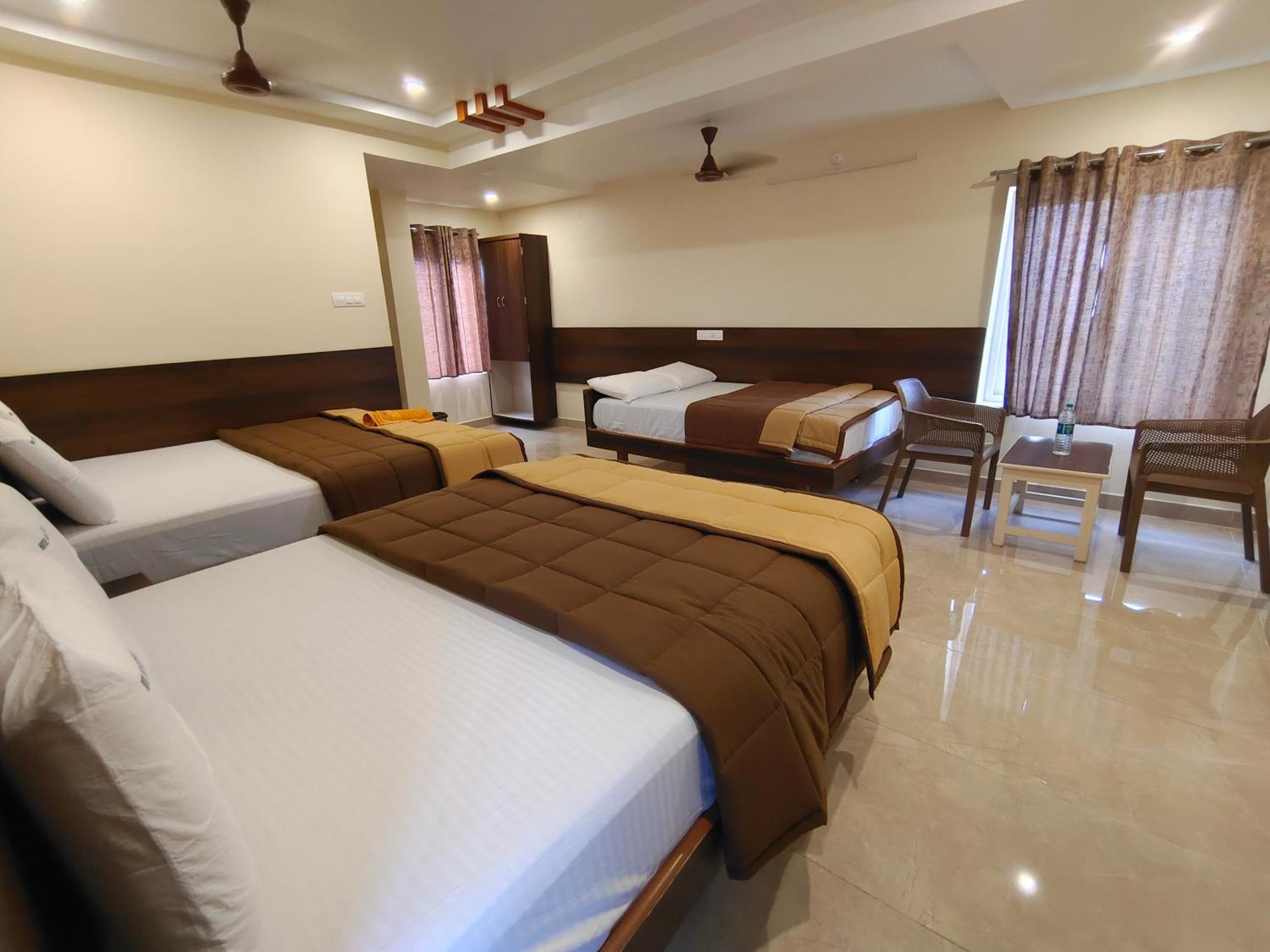 Hotel Dkr Grand Tirupati Dış mekan fotoğraf