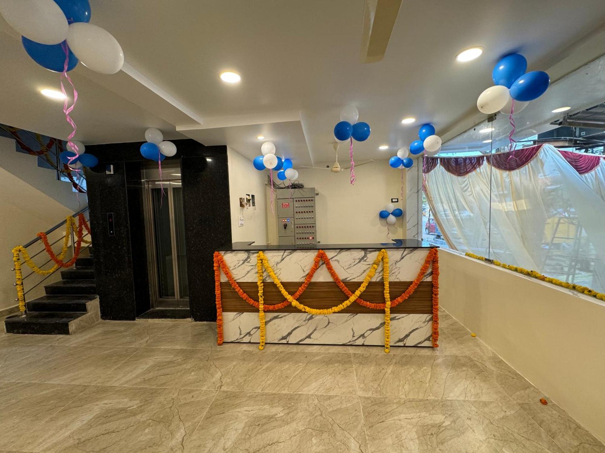 Hotel Dkr Grand Tirupati Dış mekan fotoğraf