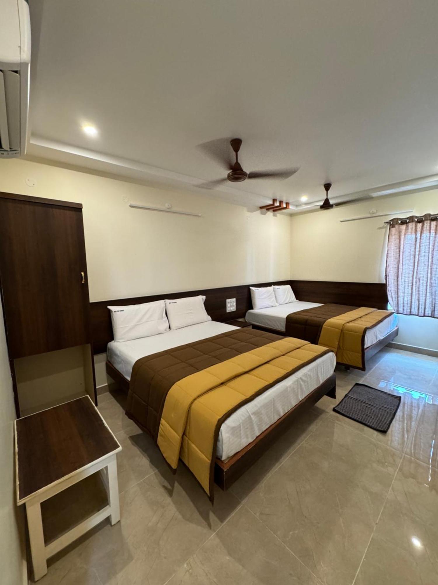 Hotel Dkr Grand Tirupati Dış mekan fotoğraf